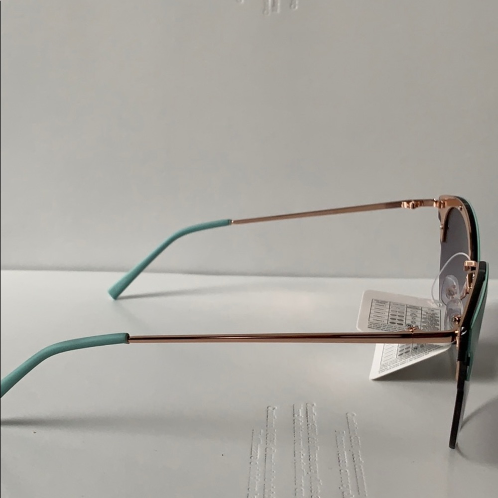 🆕 🆑  SUNGLASSES - Picture 2 of 8